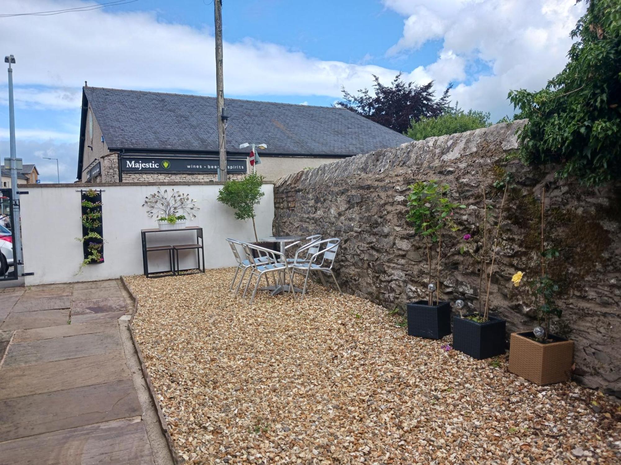 Arthurs Cottage -Charming Courtyard Cottage In The Heart Of Kendal, The Lake District Exterior foto